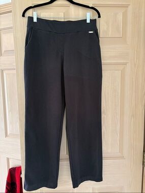 Very comfy Black Women's Pull-On Straight Leg Pants